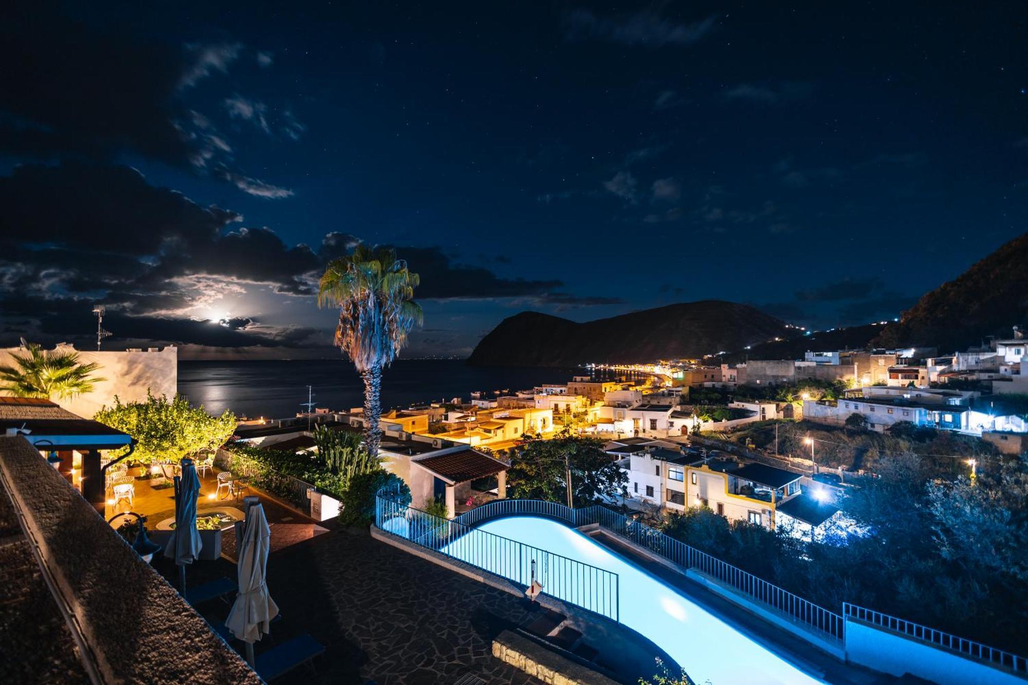 קאנטו Hotel Residence La Villetta מראה חיצוני תמונה