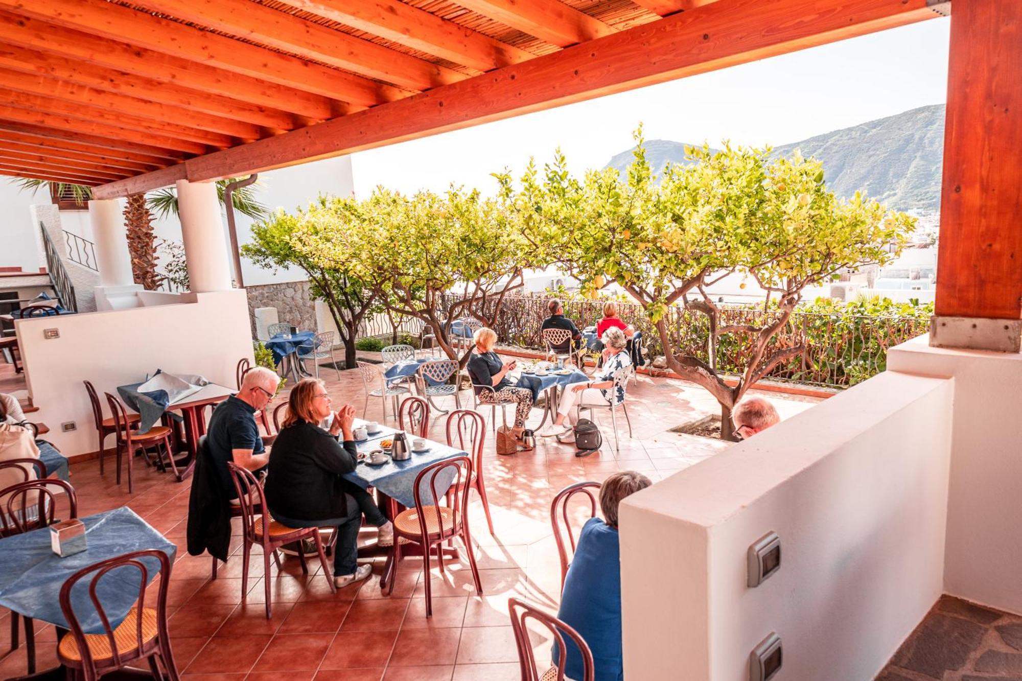 קאנטו Hotel Residence La Villetta מראה חיצוני תמונה